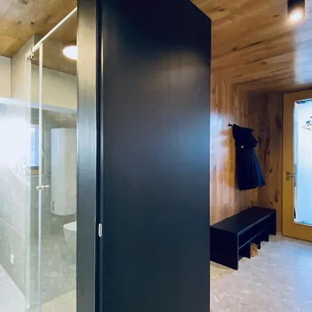 Beautiful In W/ Jacuzzi And 2 Bedrooms