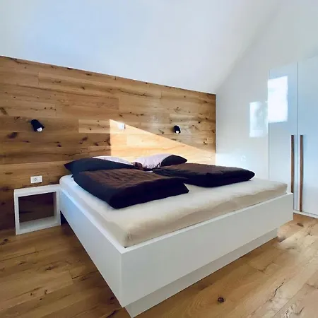 Holiday home Beautiful In W/ Jacuzzi And 2 Bedrooms *
