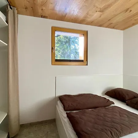 Holiday home Beautiful In W/ Jacuzzi And 2 Bedrooms