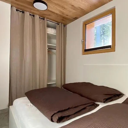 Beautiful In W/ Jacuzzi And 2 Bedrooms Zrece